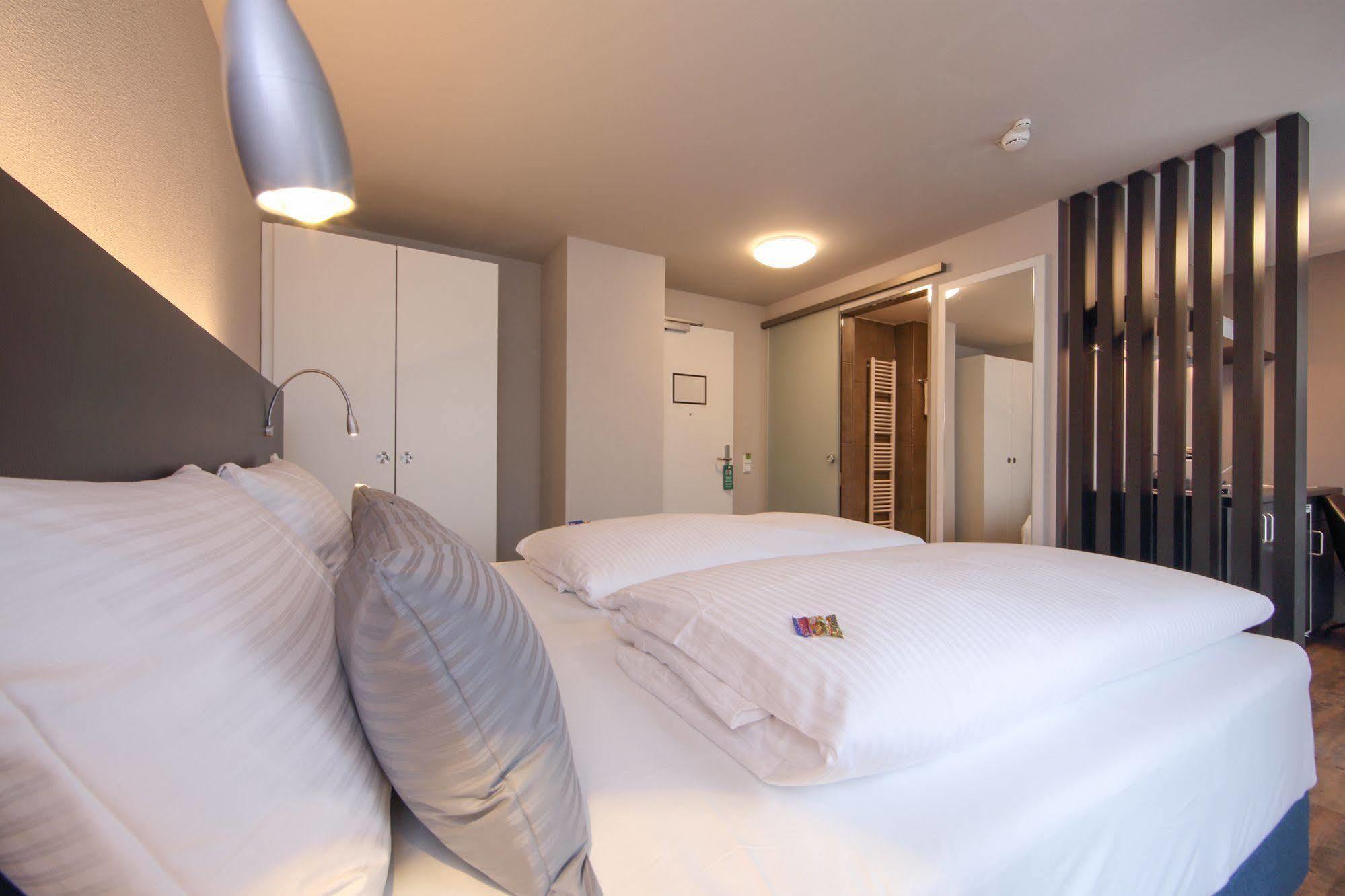 Design & Lifestyle Hotel Estilo Aalen Exterior foto