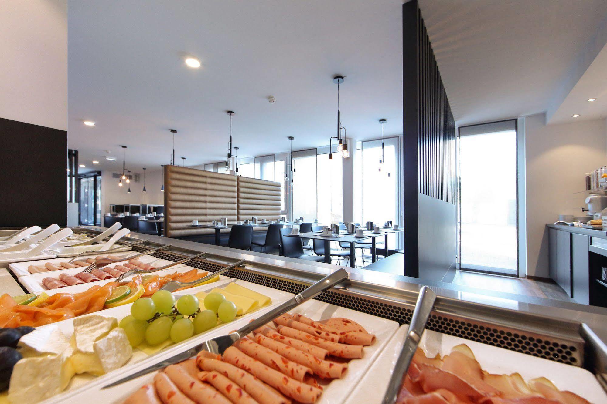 Design & Lifestyle Hotel Estilo Aalen Exterior foto